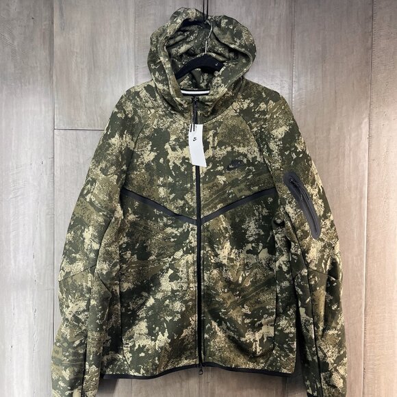 Nike Sportswear Men's Tech Fleece Camo Full Zip Hoodie Size Small HV5055-276 - Picture 1 of 7